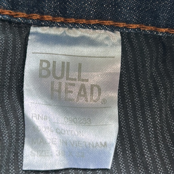 Bullhead, Wilshire Lightly Distressed, Bootcut Jeans, Size 38X32 - Picture 6 of 6